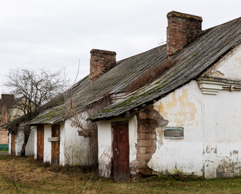 Façade d'une maison ancestrale à vendre avec cachet historique dans la grande région de Québec, représentée par l'équipe Jean-François Morin.