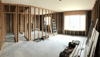 Vous devez vendre une maison travaux non finis à Québec ? Découvrez les défis de financement, les obligations légales et comment l'équipe Jean-François Morin peut maximiser votre vente.