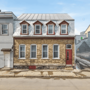 duplex-a-saint-sauveur-quebec
