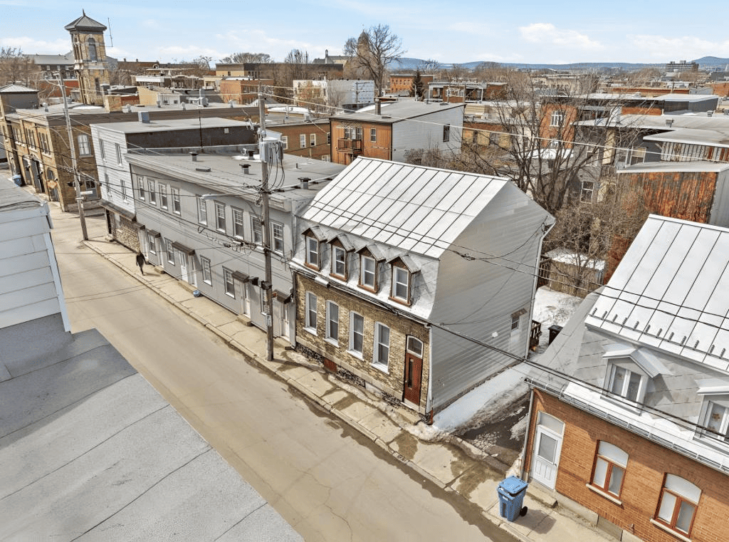 duplex-a-saint-sauveur-quebec