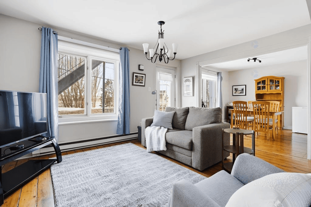 Image duplex avec vue sur le fleuve à Lévis (Desjardins)