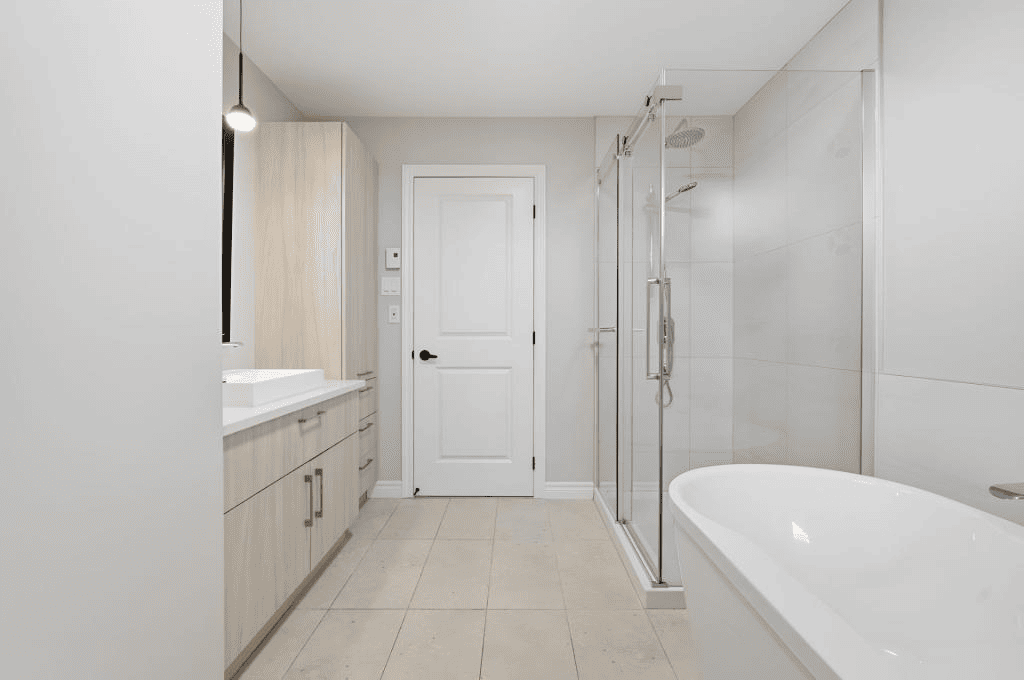 Image de maison bi-générationnelle neuve à Saint-Henri