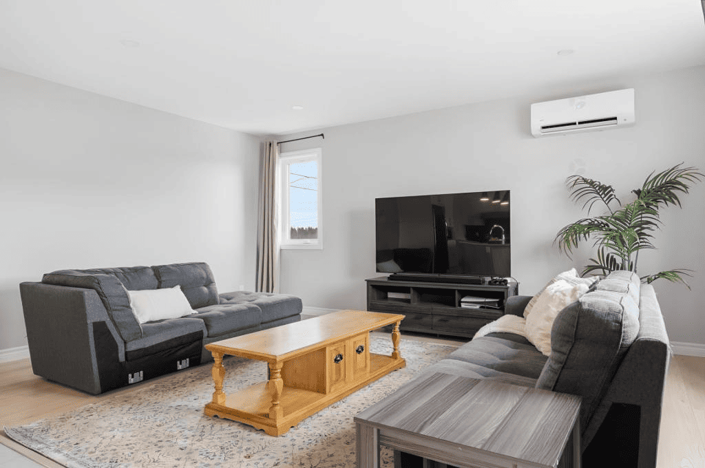 Image de maison bi-générationnelle neuve à Saint-Henri