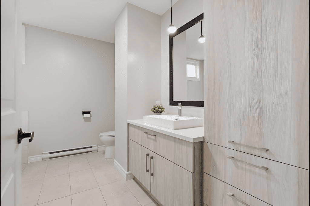 Image de maison bi-générationnelle neuve à Saint-Henri