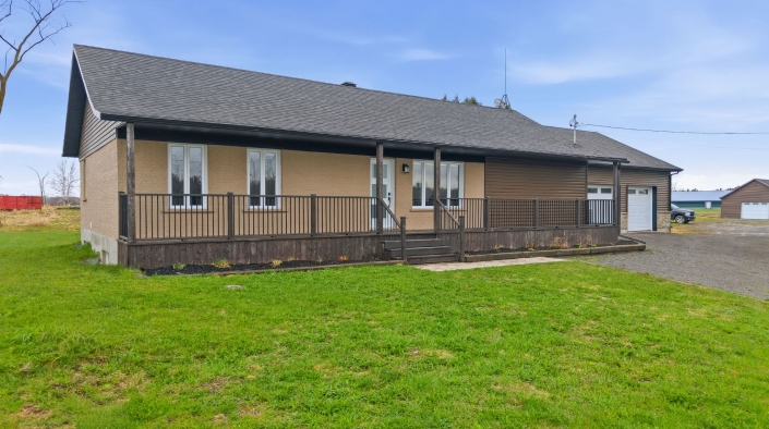 3-web-or-mls-Catherine Blanchet – 469 Chem. Plaisance, Saint-Henri-20