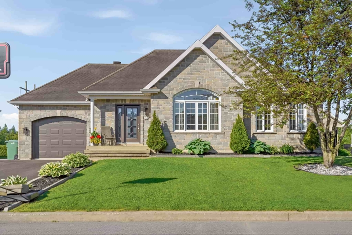Bungalow récent à vendre à Saint-Henri (Bellechasse) - equipe Jean-François Morin
