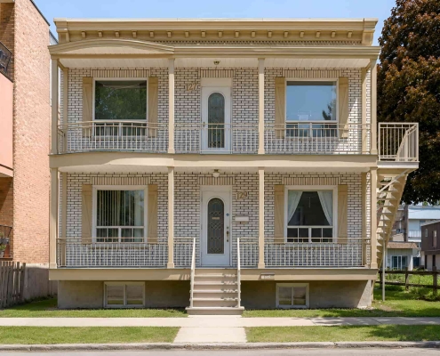 Triplex détaché à vendre à Saint-Sauveur (Québec) : un actif patrimonial rare dans l’un des quartiers les plus dynamiques de la Capitale - equipe Jean-François Morin