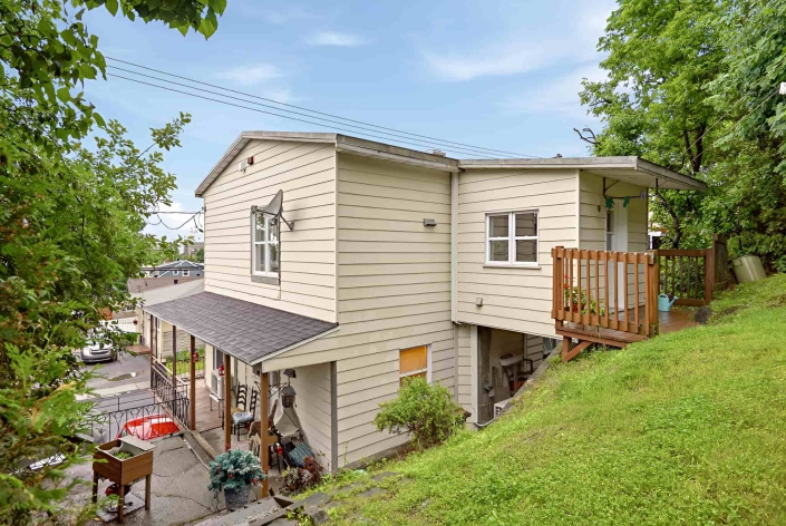 Duplex à vendre dans le Vieux-Lévis (Desjardins) - equipe Jean-François Morin