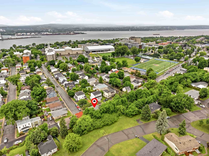 Duplex à vendre dans le Vieux-Lévis (Desjardins) - equipe Jean-François Morin