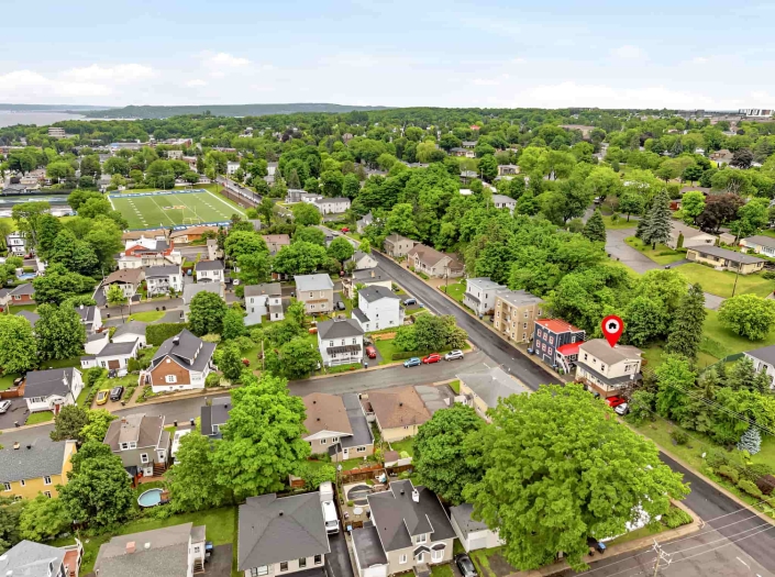 Duplex à vendre dans le Vieux-Lévis (Desjardins) - equipe Jean-François Morin