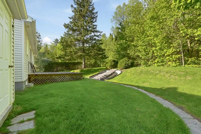 Maison à vendre, 604, Avenue du Bois-Joli, Sainte-Marie (2) Plain-pied à vendre à Sainte-Marie : la porte d’entrée de la Beauce