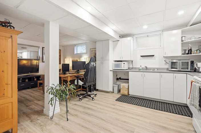 Triplex à vendre à Duberger-Les Saules (Québec) : rendement locatif et potentiel de valorisation au cœur de l’arrondissement Les Rivières - equipe Jean-François Morin