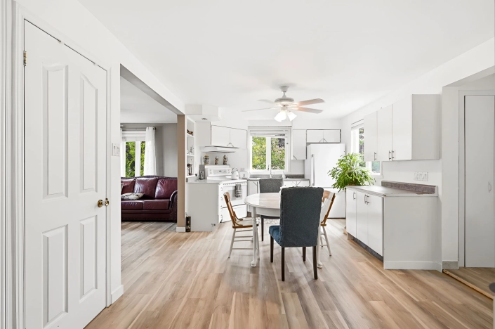 Triplex à vendre à Duberger-Les Saules (Québec) : rendement locatif et potentiel de valorisation au cœur de l’arrondissement Les Rivières - equipe Jean-François Morin